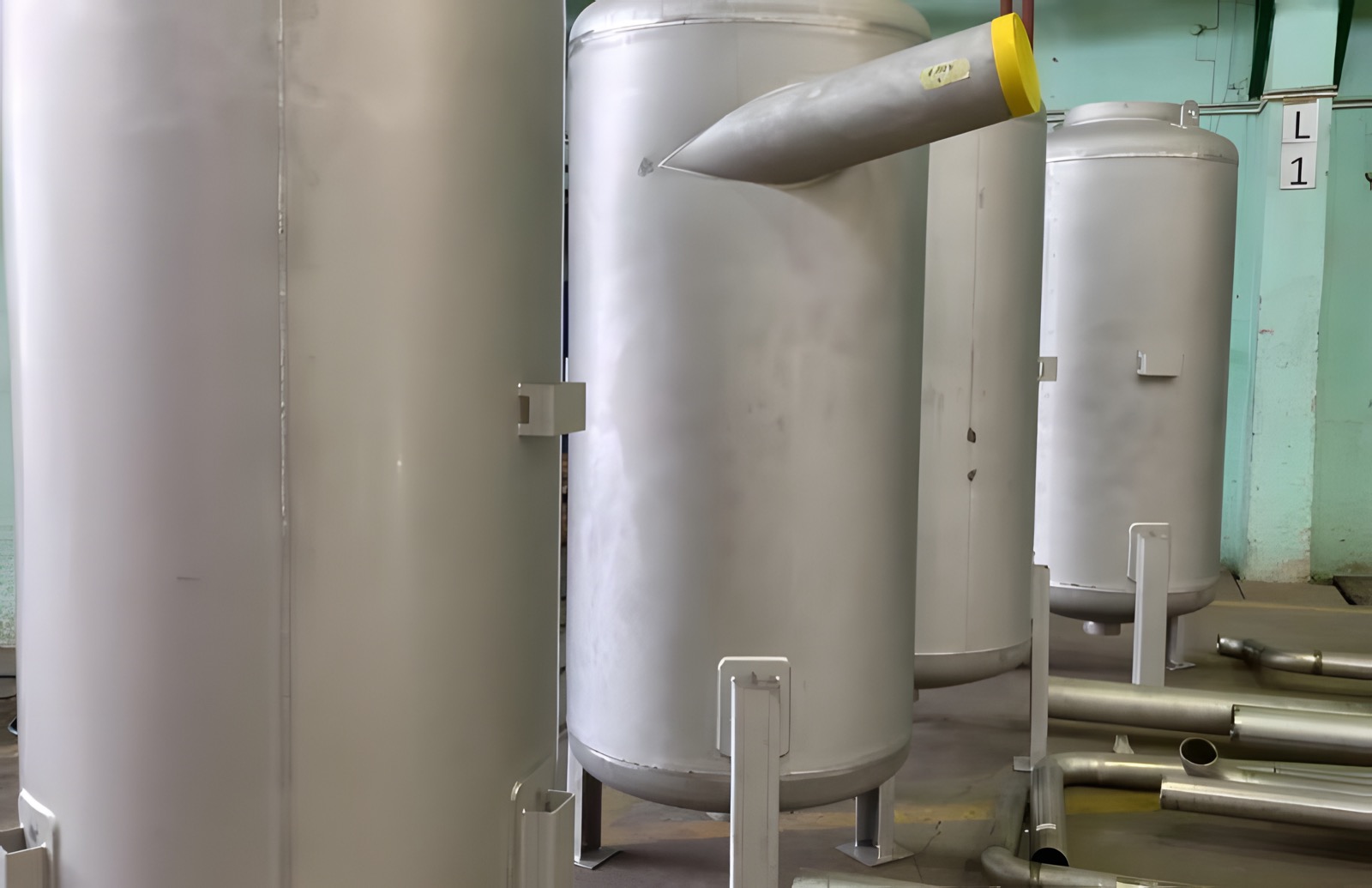 Seria zbiorników ciśnieniowych pionowych